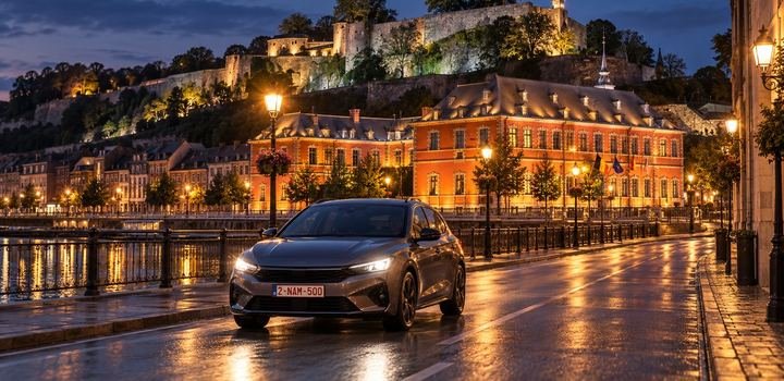 Véhicules à Namur, de nuit
